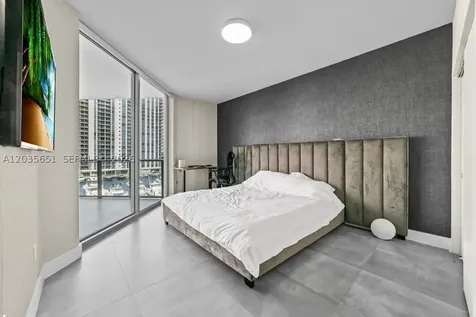 17111 Biscayne Boulevard North Miami Beach FL 33160