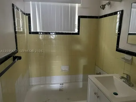 2751 NW 46th Street Miami FL 33142
