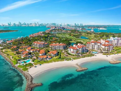 19116 Fisher Island Drive Miami Beach FL 33109