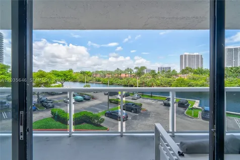 20505 E Country Club Drive Aventura FL 33180