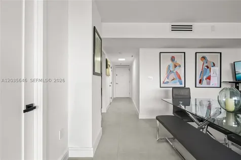 20505 E Country Club Drive Aventura FL 33180