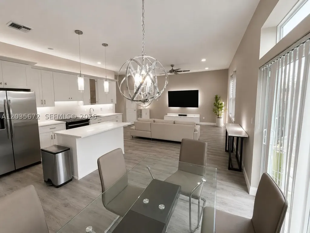 1068 NE 35th Street Oakland Park FL 33334