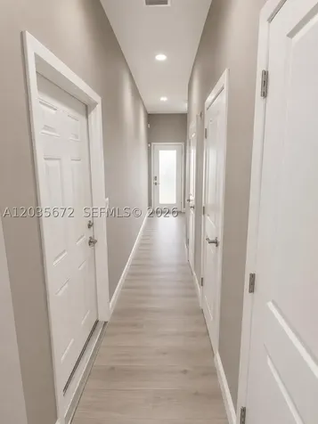 1068 NE 35th Street Oakland Park FL 33334