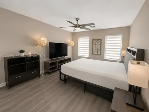 1068 NE 35th Street Oakland Park FL 33334