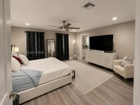 1068 NE 35th Street Oakland Park FL 33334