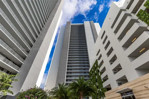 16385 Biscayne Boulevard North Miami Beach FL 33160