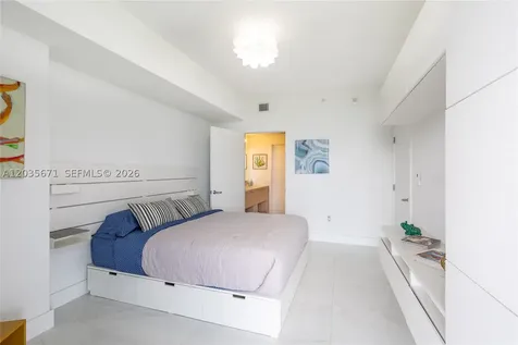 16385 Biscayne Boulevard North Miami Beach FL 33160
