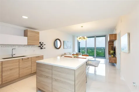 16385 Biscayne Boulevard North Miami Beach FL 33160