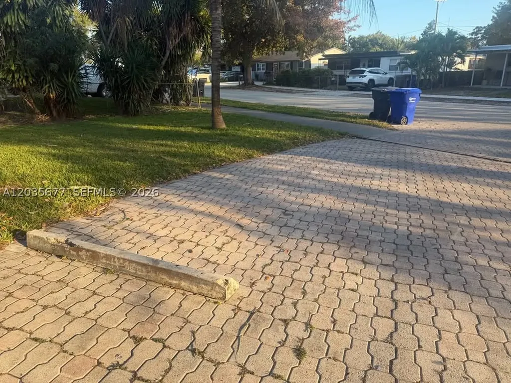 6XXX Dawson Street Hollywood FL 33023