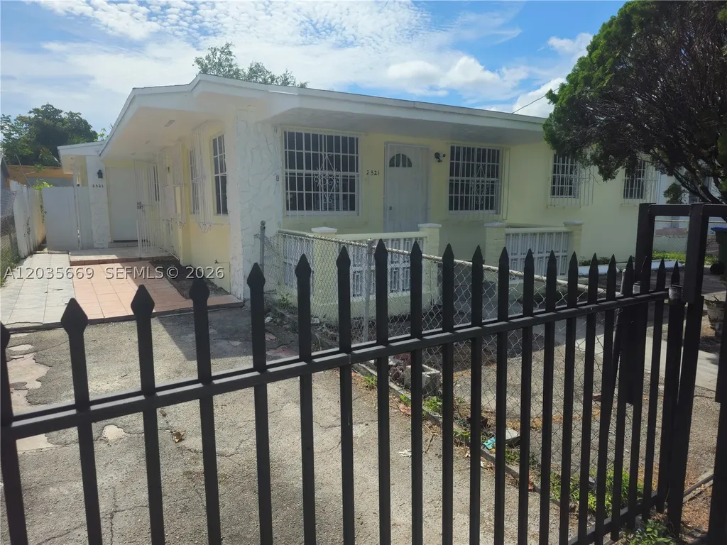 2521 NW 13th Avenue Miami FL 33142