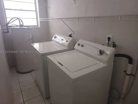2521 NW 13th Avenue Miami FL 33142