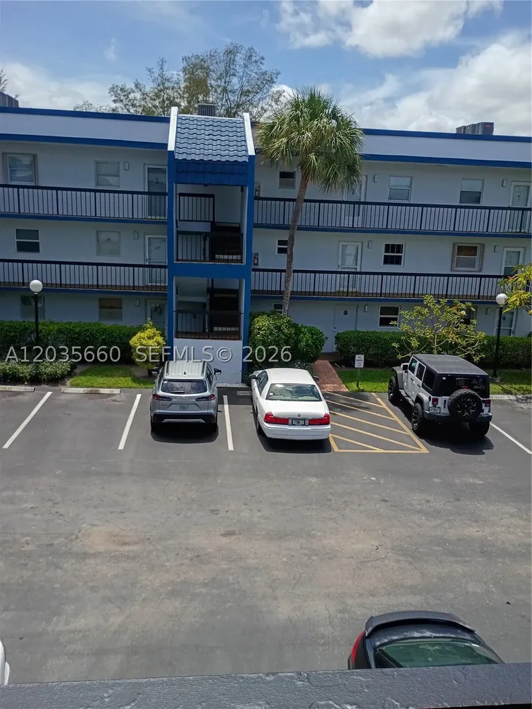 3040 Holiday Springs Boulevard Margate FL 33063