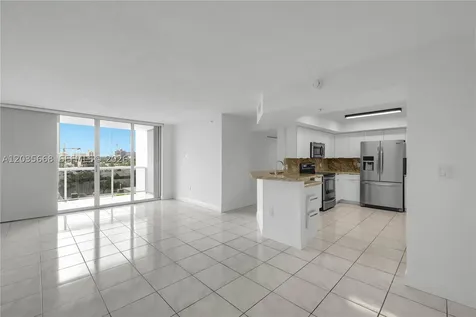 1900 Sunset Harbour Drive Miami Beach FL 33139