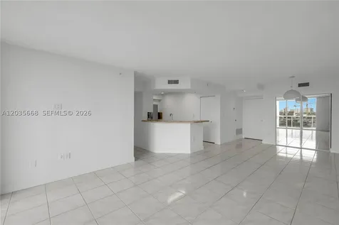 1900 Sunset Harbour Drive Miami Beach FL 33139