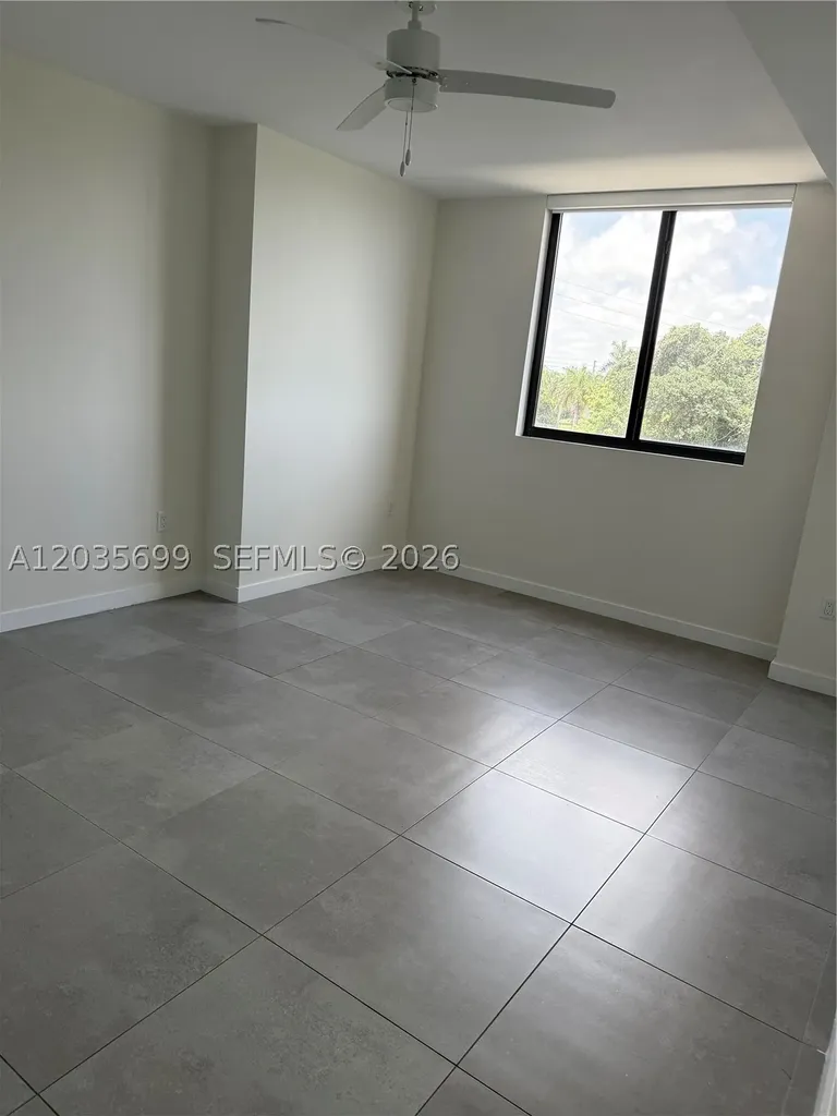 16395 Biscayne Boulevard North Miami Beach FL 33160