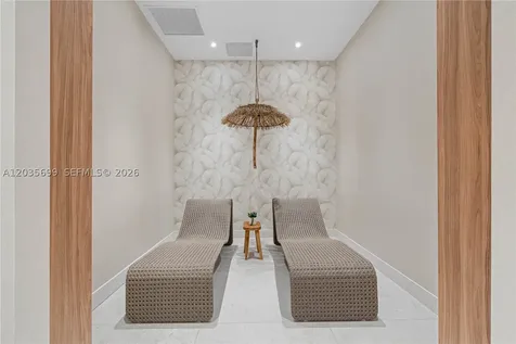 16395 Biscayne Boulevard North Miami Beach FL 33160