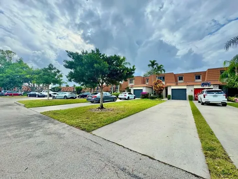 1415 SW 110th Way Davie FL 33324