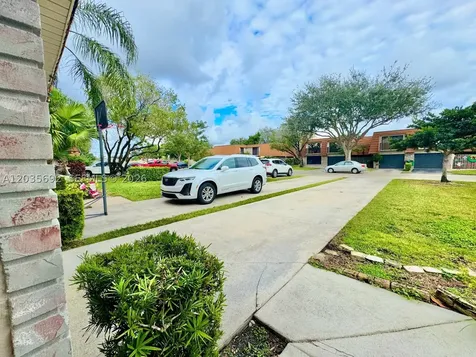 1415 SW 110th Way Davie FL 33324