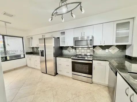 1415 SW 110th Way Davie FL 33324