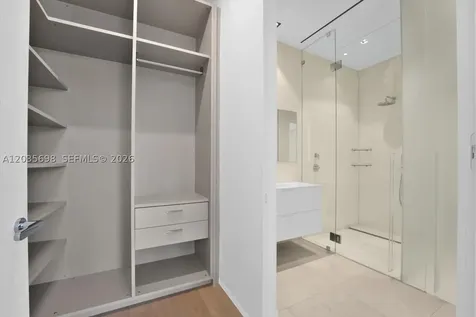 810 W 47 Court Miami Beach FL 33140