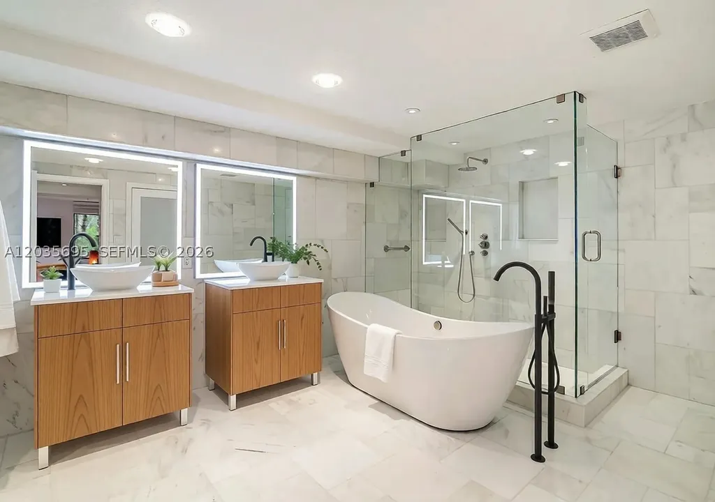 235 Sunrise Avenue Palm Beach FL 33480