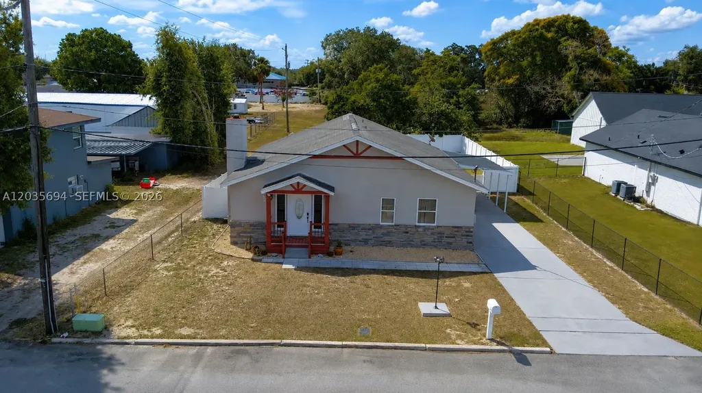 208 Center Street Other City - In The State Of Florida FL 33823