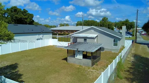208 Center Street Other City - In The State Of Florida FL 33823