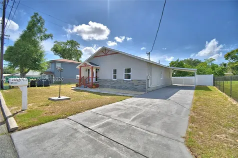 208 Center Street Other City - In The State Of Florida FL 33823
