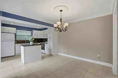 13993 SW 94th Cir Lane Miami FL 33186