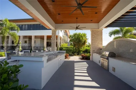 8900 NW 97th Avenue Doral FL 33178