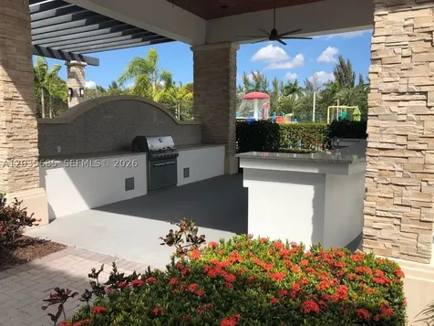 8900 NW 97th Avenue Doral FL 33178