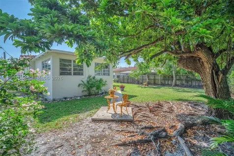 2420 SW 21st Avenue Miami FL 33145