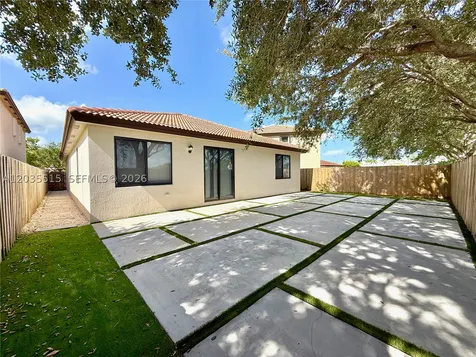 2159 SE 1st Street Homestead FL 33033