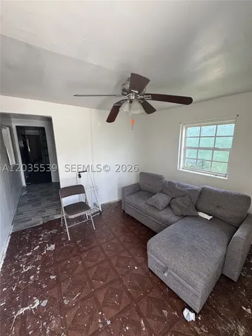 2125 W 5th Avenue Hialeah FL 33010