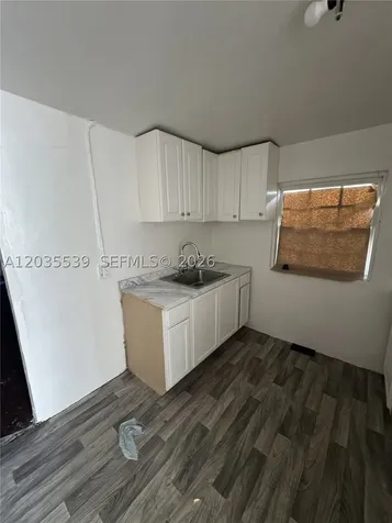 2125 W 5th Avenue Hialeah FL 33010