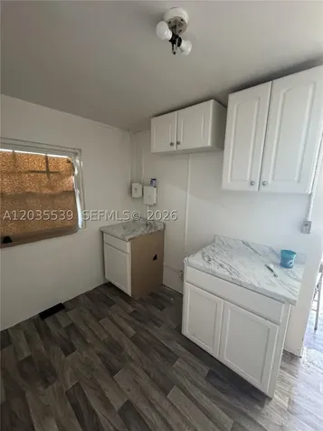 2125 W 5th Avenue Hialeah FL 33010