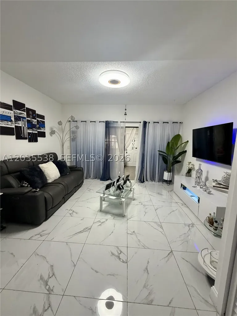 270 NW 71st Avenue Miami FL 33126