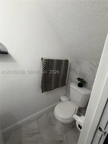 270 NW 71st Avenue Miami FL 33126
