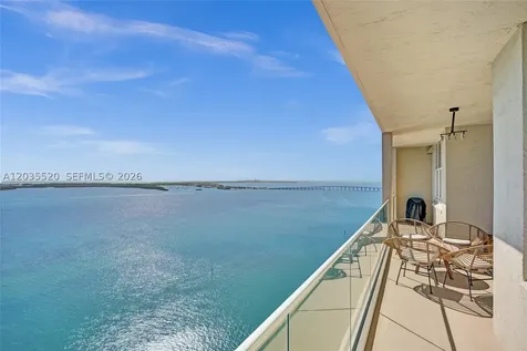 800 Claughton Island Drive Miami FL 33131