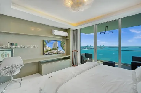 800 Claughton Island Drive Miami FL 33131