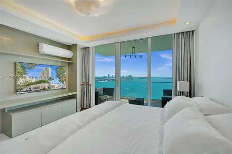 800 Claughton Island Drive Miami FL 33131