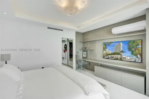 800 Claughton Island Drive Miami FL 33131