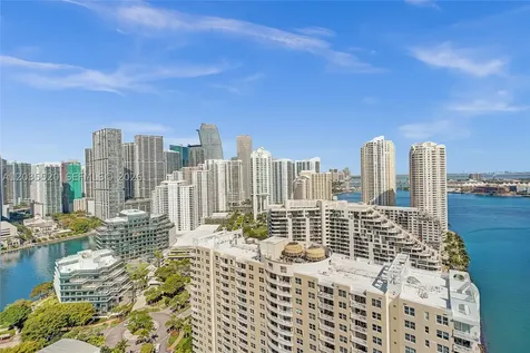 800 Claughton Island Drive Miami FL 33131