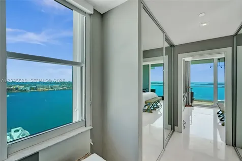 800 Claughton Island Drive Miami FL 33131