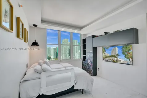 800 Claughton Island Drive Miami FL 33131