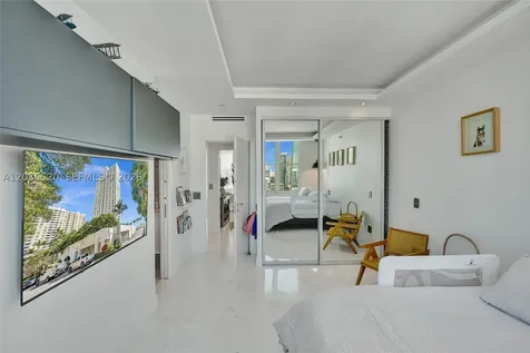 800 Claughton Island Drive Miami FL 33131