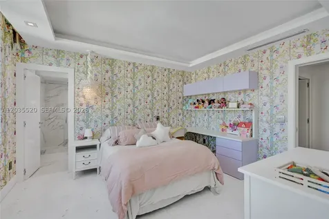 800 Claughton Island Drive Miami FL 33131