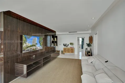 800 Claughton Island Drive Miami FL 33131