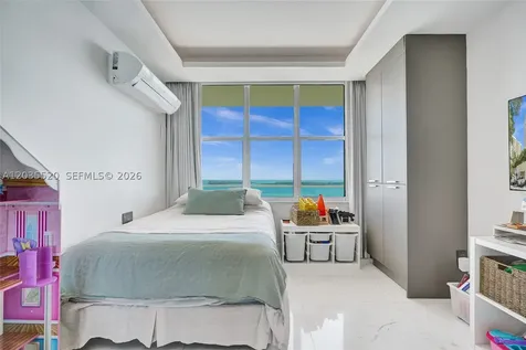 800 Claughton Island Drive Miami FL 33131