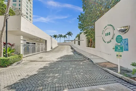 800 Claughton Island Drive Miami FL 33131